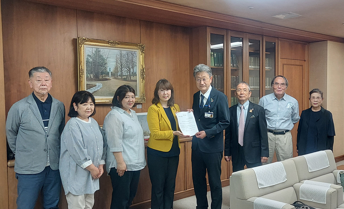 赤塚公園と高島第五小学校を横断する歩道